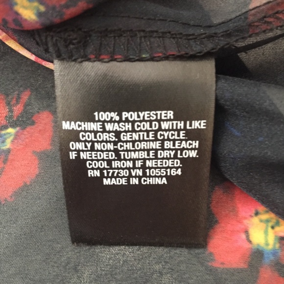 🎈4/$20 A New Day Sheer Floral Top - Picture 5 of 5